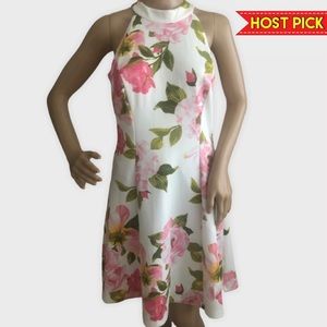 𝐄𝐍𝐅𝐎𝐂𝐔𝐒 𝐒𝐓𝐔𝐃𝐈𝐎 | WHITE & PINK FLORAL SUMMER DRESS
